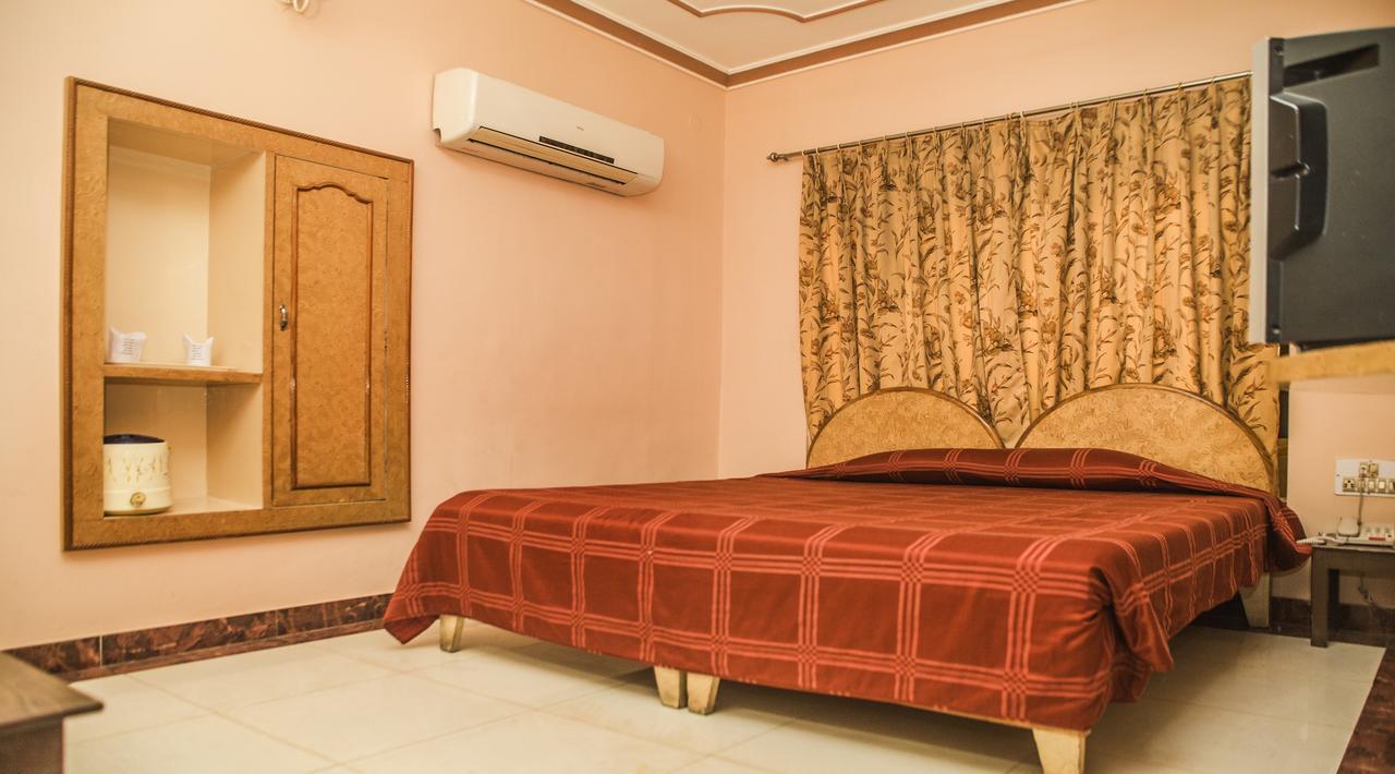 Hotel Priya Джайсалмер Екстериор снимка