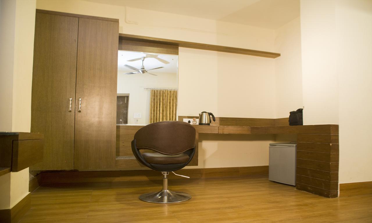 Hotel Priya Джайсалмер Екстериор снимка