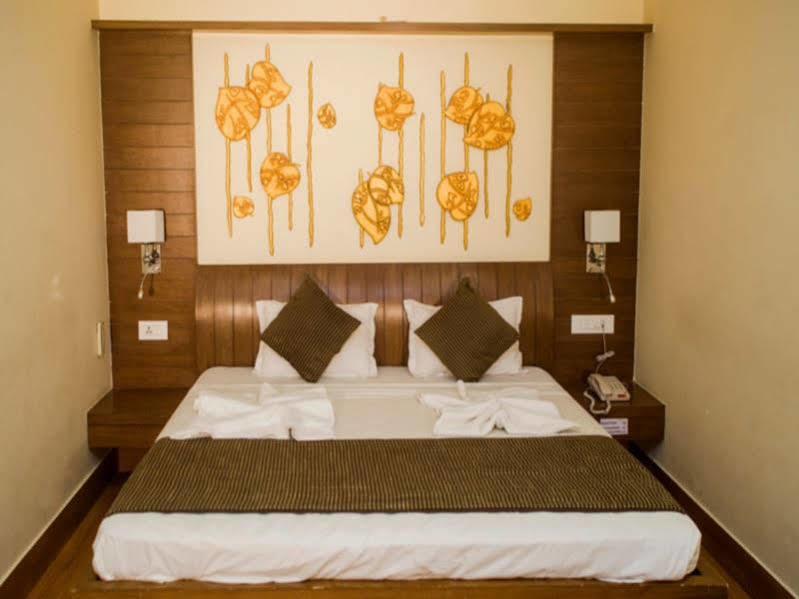 Hotel Priya Джайсалмер Екстериор снимка